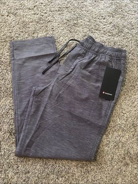 Lululemon Men’s LuluLinen Pull-On Pant size medium NWT